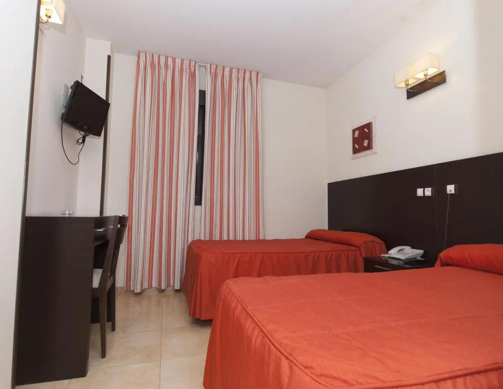 Room, Hostal Goyma Iii, Madrid