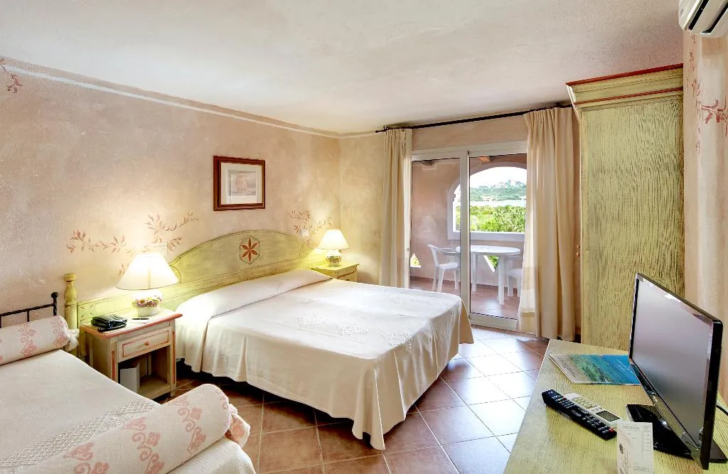 TRIPLE SEA VIEW WITH BALCONY Room, Colonna Beach Hotel Marinella, Olbia