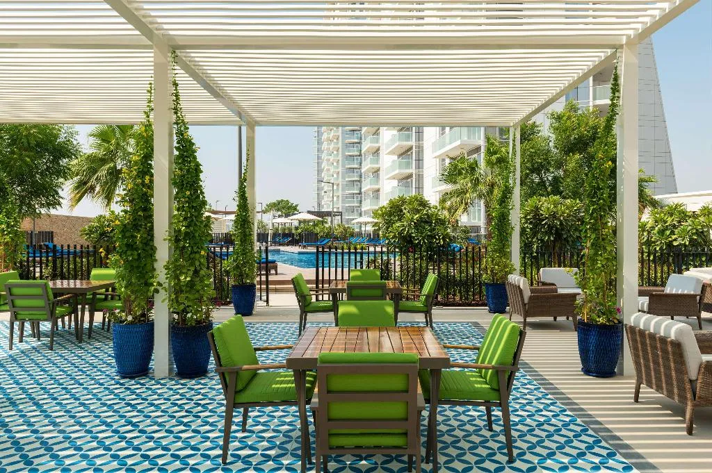 Bar, Radisson Dubai Damac Hills, Dubai