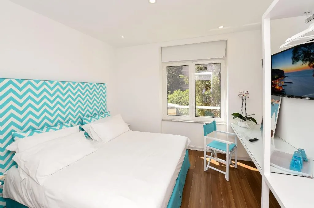 Room, Casa Pantone, Naples