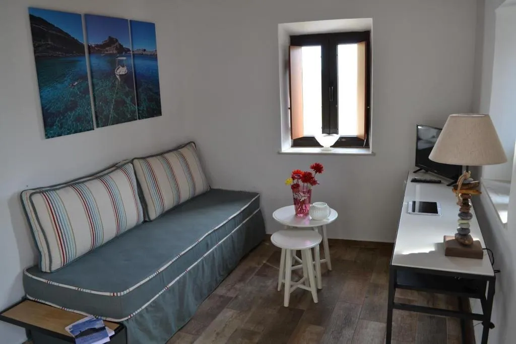 Room, Casalindos Spitaki, Rhodes