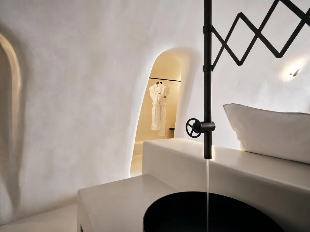 JUNIOR SUITE SEA VIEW Room, Abyss Santorini, Santorini
