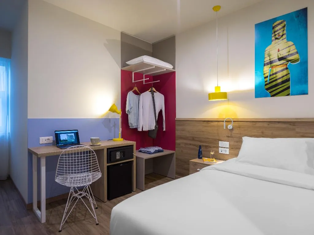 SINGLE STANDARD Room, Ibis Styles Athens Routes, Athens