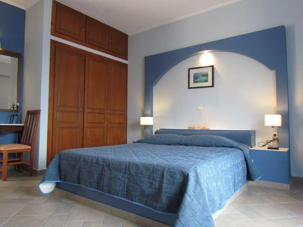 Room, Anamnesis Spa Luxury Apartments, Santorini