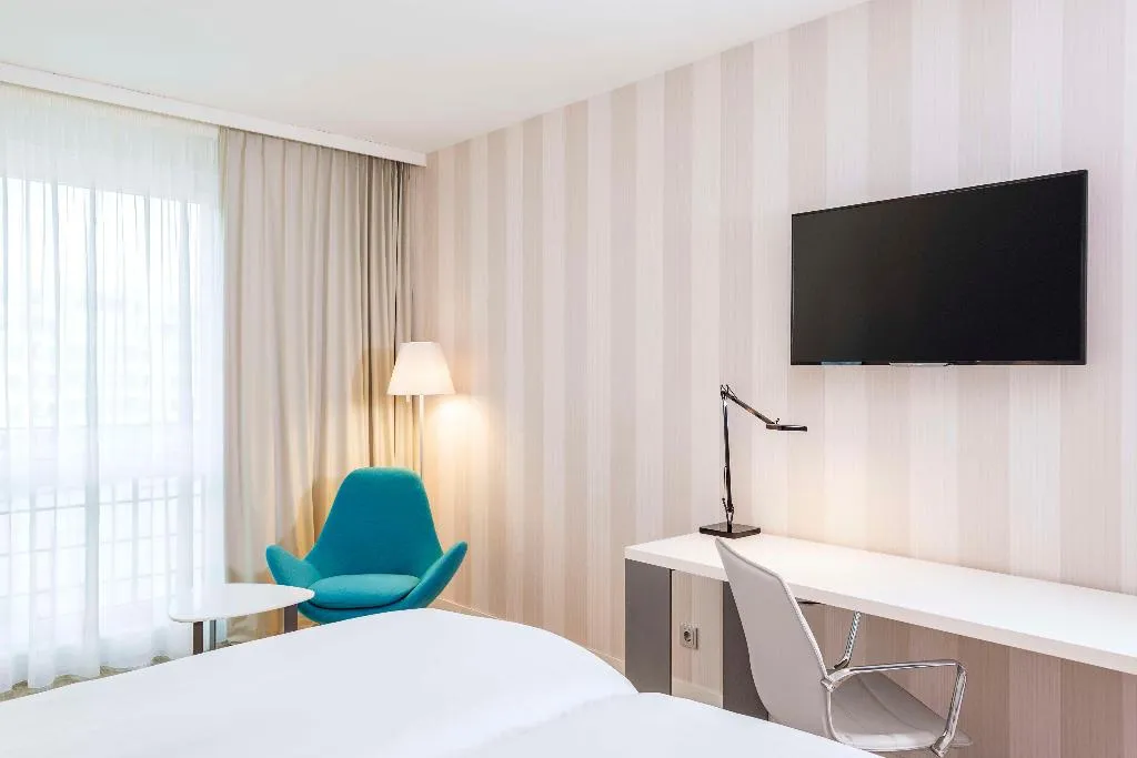DOUBLE STANDARD Room, NH Berlin Alexanderplatz, Berlin