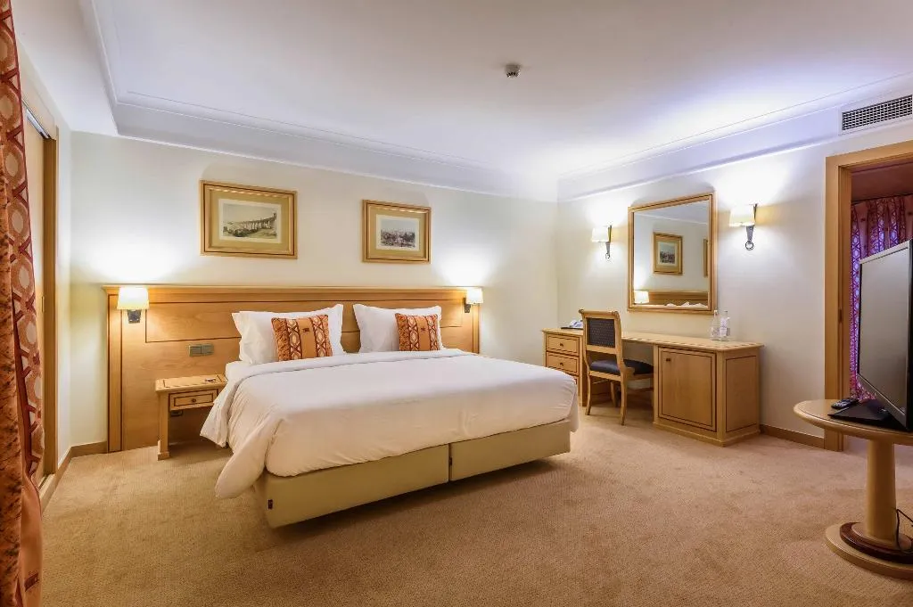 SUITE STANDARD Room, Real Palacio, Lisbon