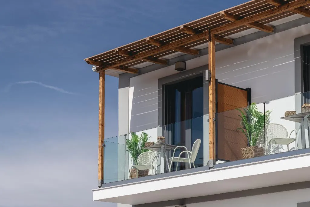 TRIPLE WITH BALCONY Room, White Canvas Boutique Studios, Zante
