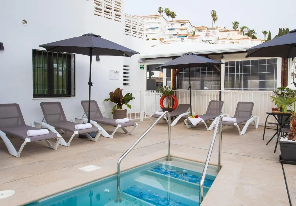 Pool, Boutique Rooms Playa Burriana, Costa Del Sol