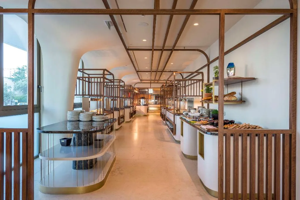 Restaurant, Isla Brown Corinthia Resort & Spa, Curio Collect, Athens