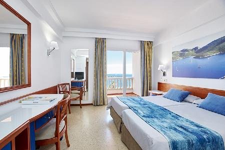 Monaco Hotel, Kavaje