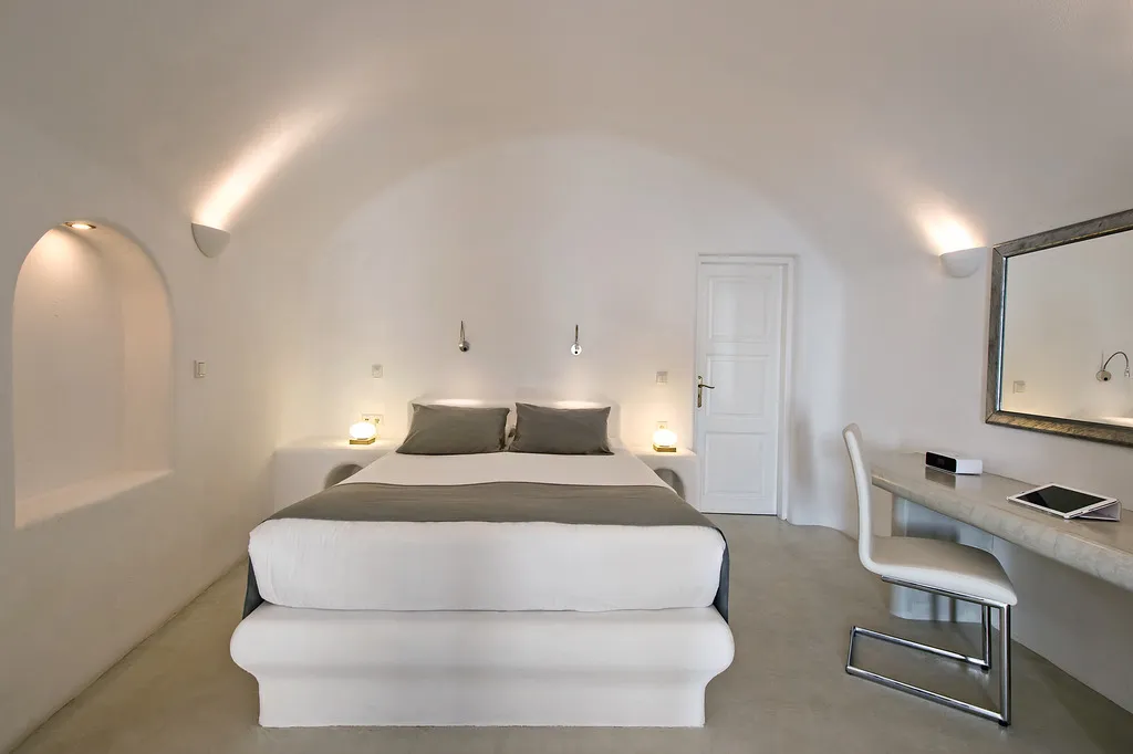 JUNIOR SUITE STANDARD Room, Pegasus Suites & Spa, Santorini
