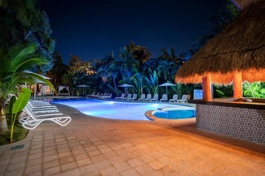 Pool, Viva Maya by Wyndham, Trademark All-Inclusive, Cancun Area