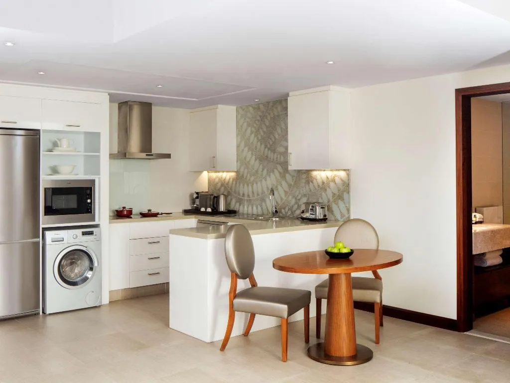 APARTMENT WITH VIEWS Room, Pullman Dubai Creek City Centre Residences, Dubai