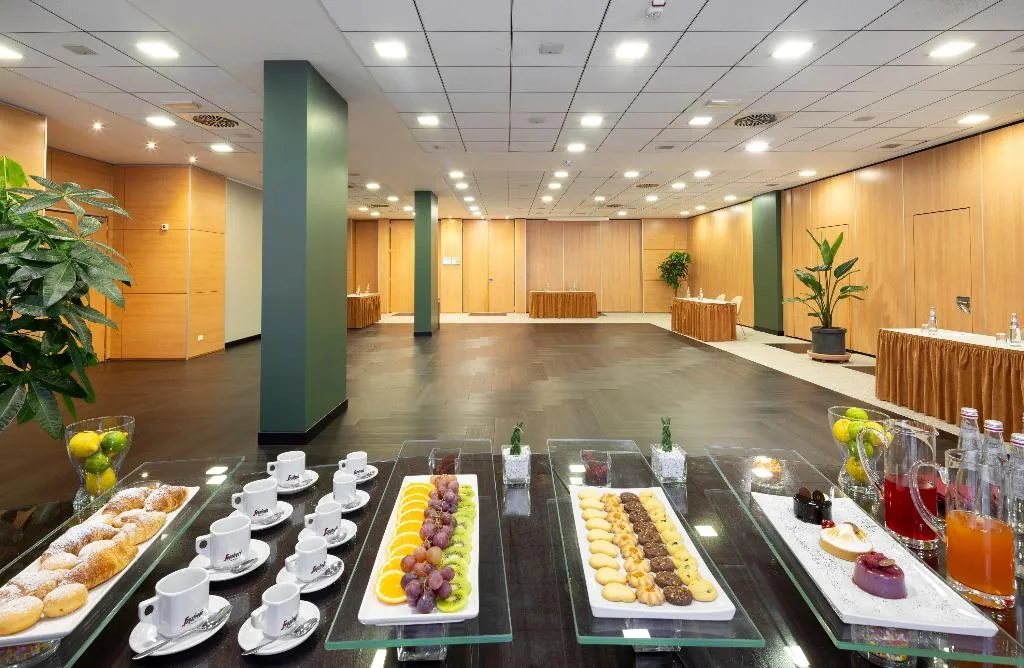 Conferences, Crowne Plaza Padova, Venice