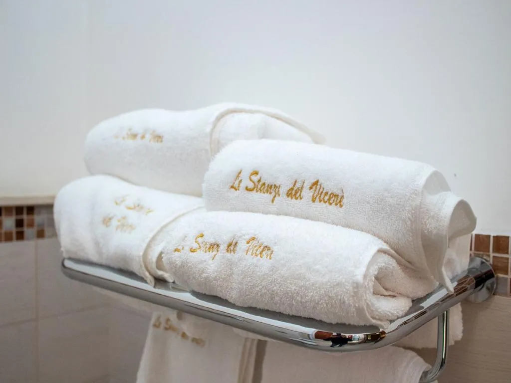 TRIPLE DELUXE Room, Le Stanze del Vicere Boutique Hotel, Naples
