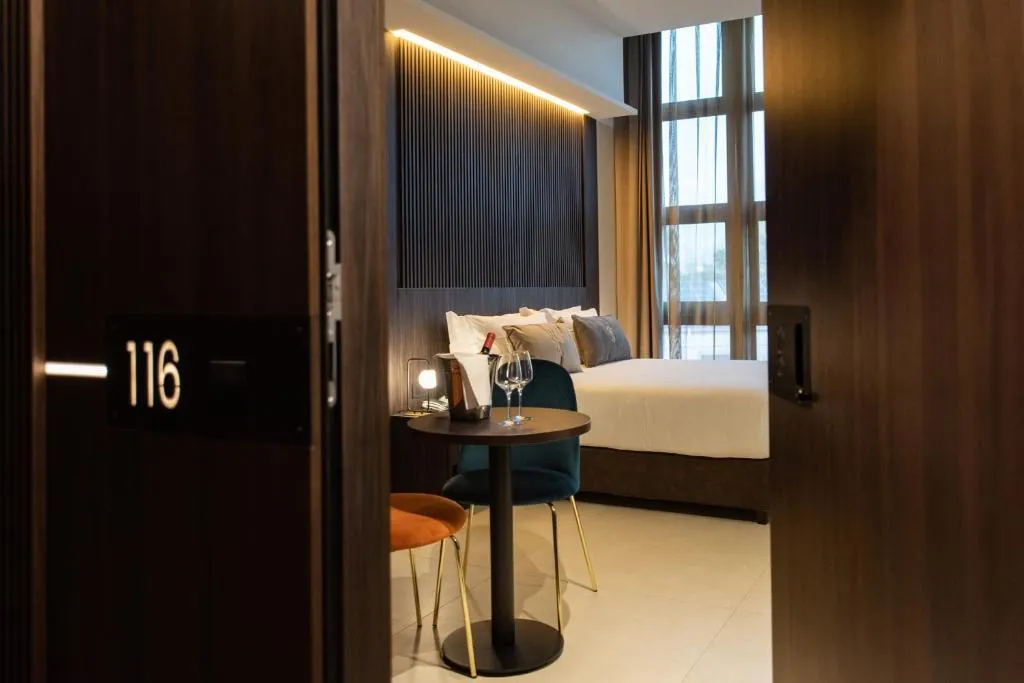 Double or Twin SUPERIOR Room, Gold Tower Lifestyle Hotel, Naples