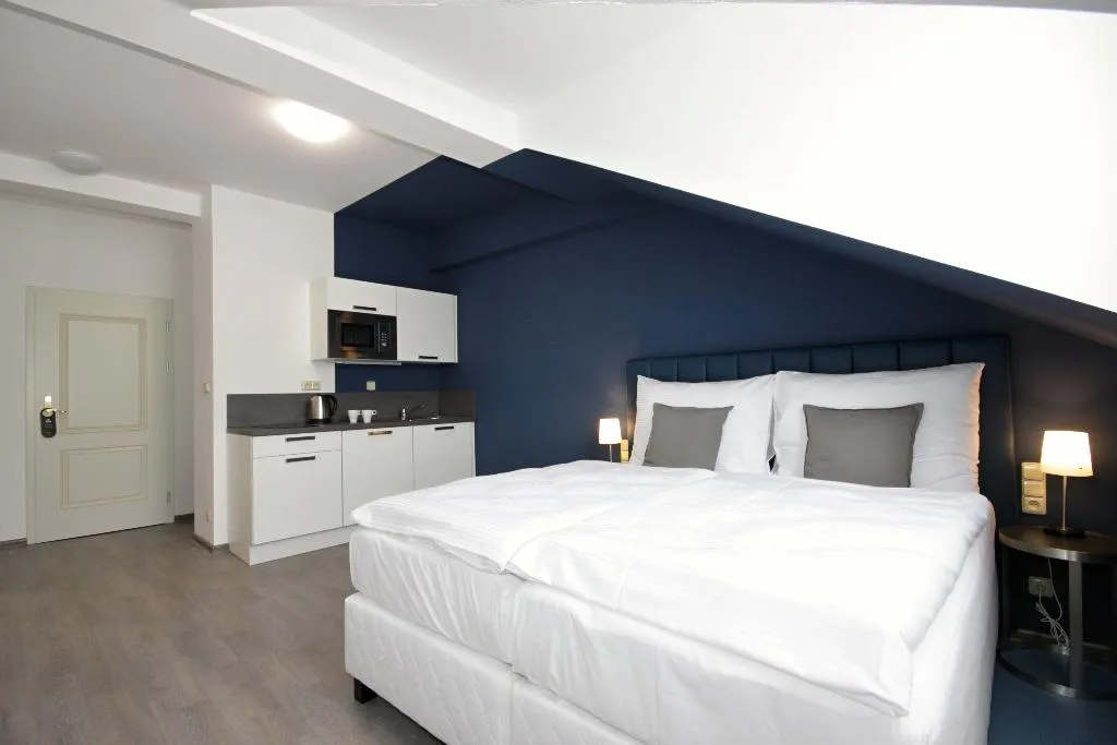 APARTMENT CAPACITY 3 Room, Alveo Suites, Prague