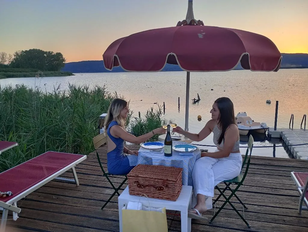 Restaurant, Cottage Beach Vico, Rome