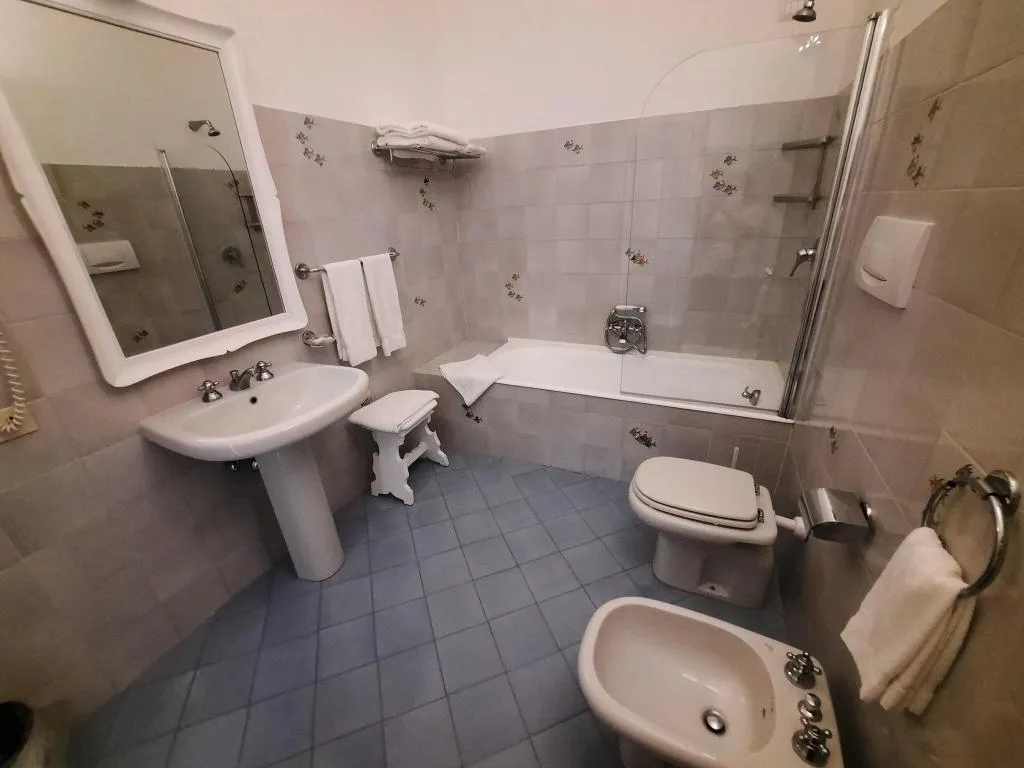 Room, Villa La Tartana, Naples