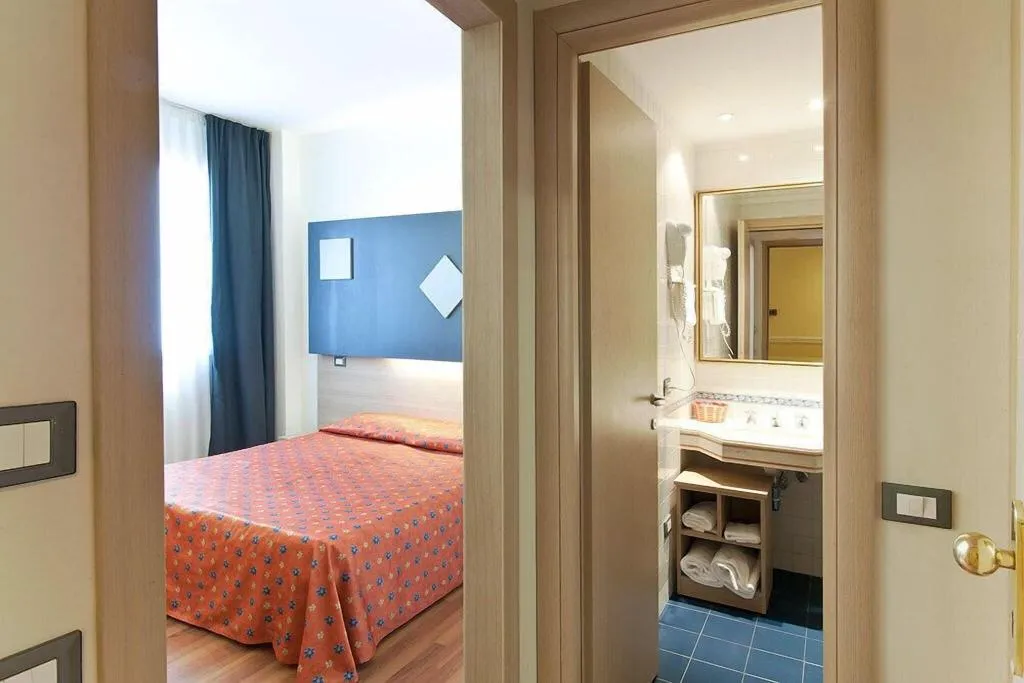 Room, Hotel San Remo, Rome