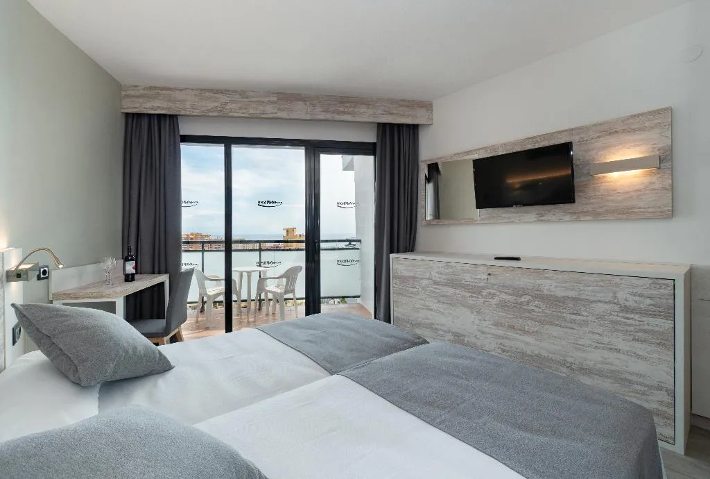 Double or Twin SUPERIOR Room, Medplaya Bali, Costa Del Sol
