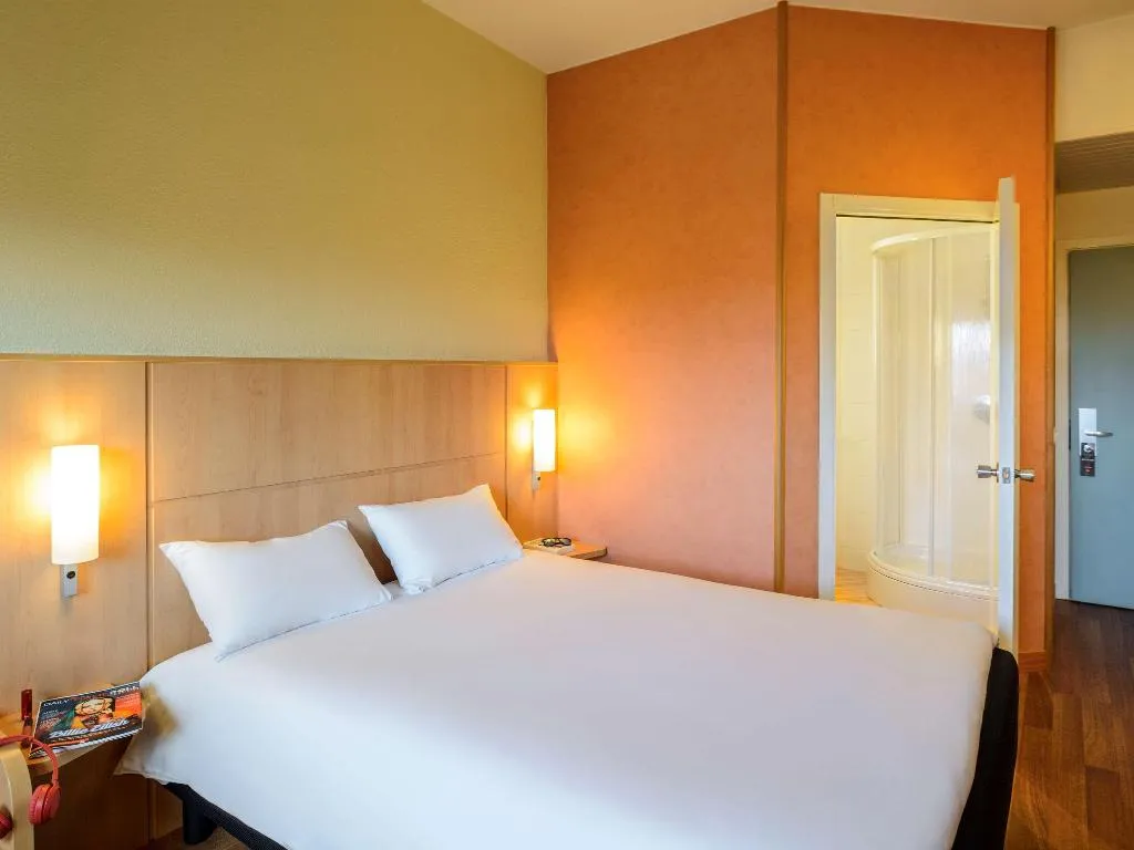 DOUBLE PREMIUM Room, ibis Milano Malpensa Aeroporto, Milan