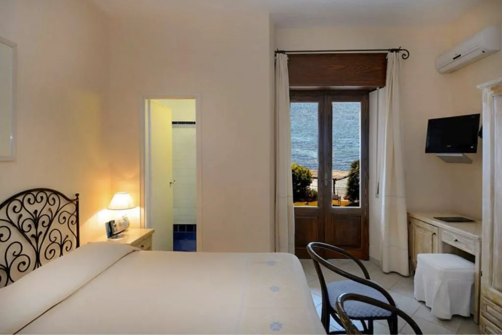 Room, Luna Sardinia, Cagliari