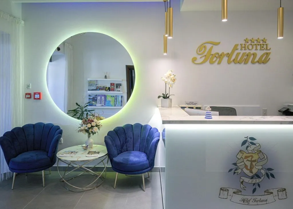 Lobby, Fortuna, Split