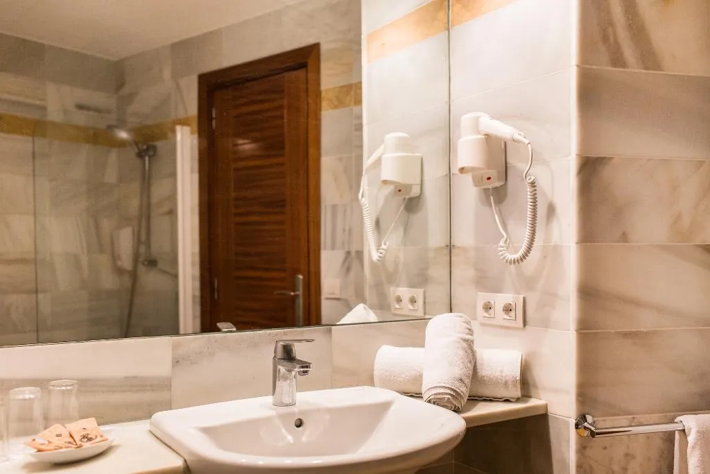 Room, Sagitario Hostal Ciutadella, Menorca