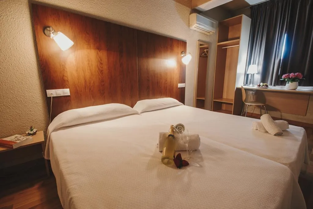 Double or Twin SUPERIOR Room, Hotel Embajador, Costa Almeria