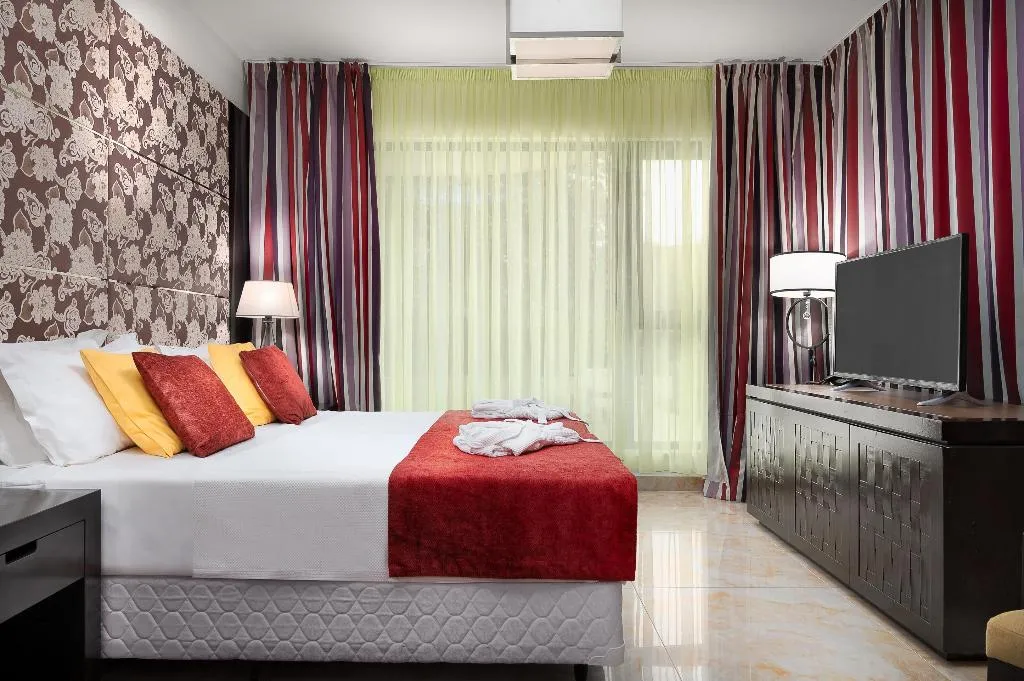 STUDIO DELUXE Room, Grand Muthu Forte da Oura, Algarve