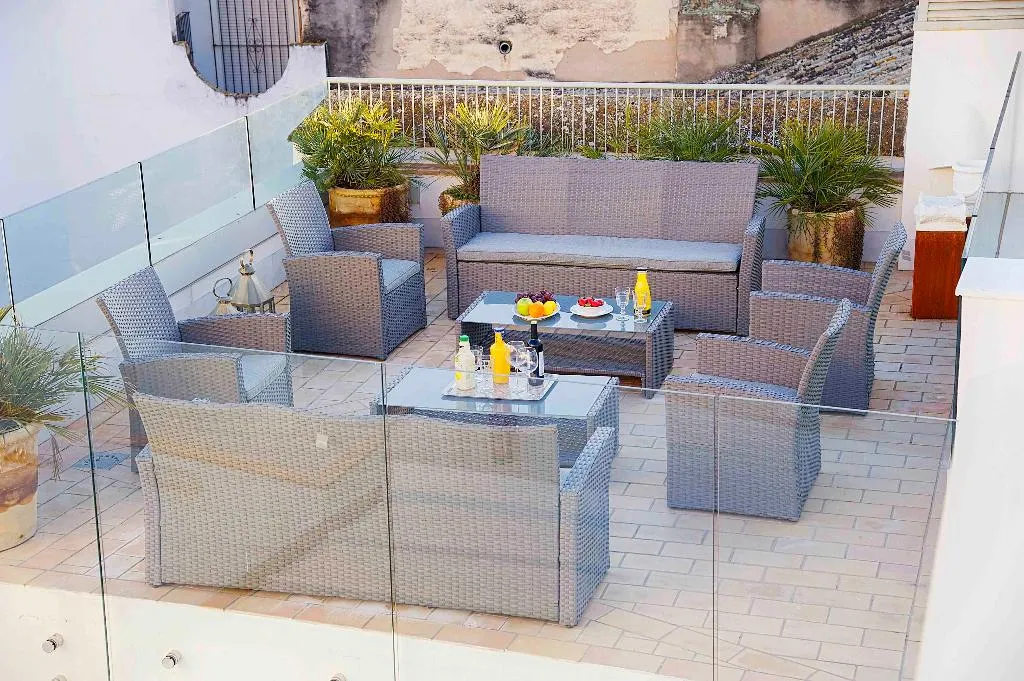 Terrace, Overland Suites Catedral Luxury Apartments, Seville