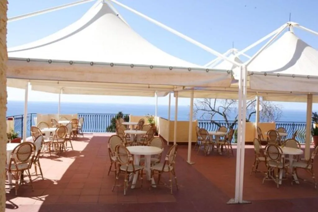 Restaurant, Hotel Villaggio Capo Alaua, Catania