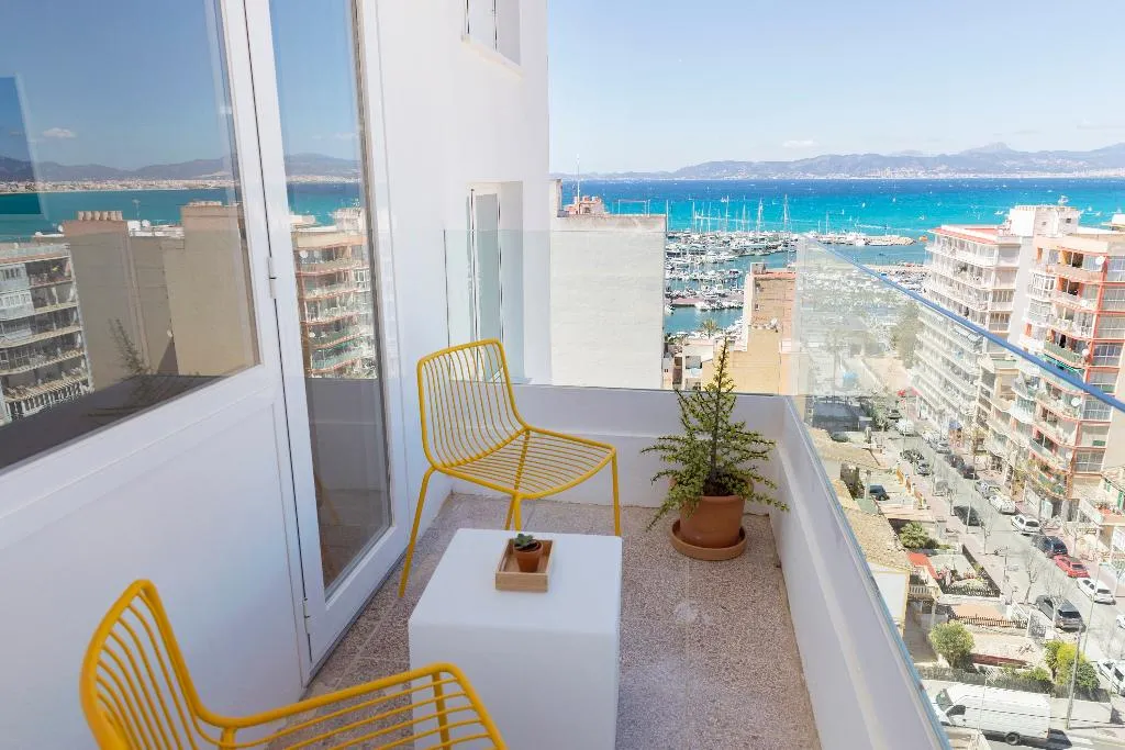 Room, whala!fun, Majorca