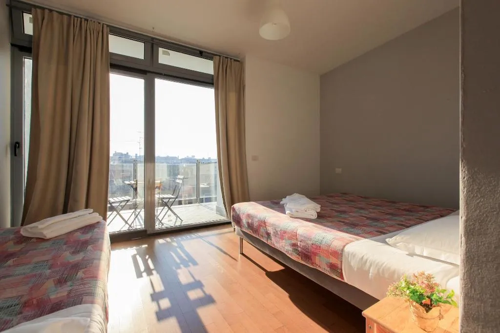Room, Red Line Room Division, Milan