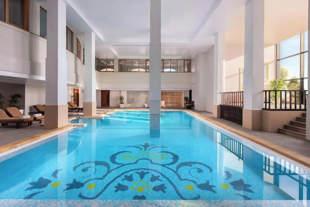 Pool, Westin Dragonara Resort, Malta