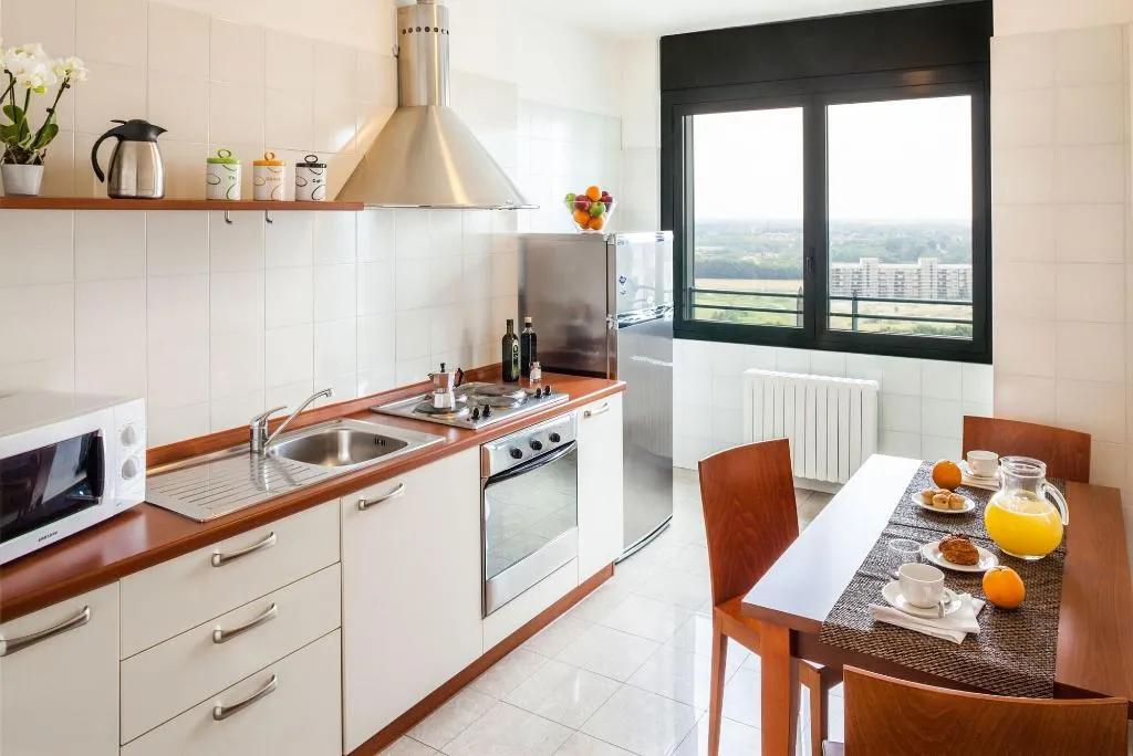 Room, Cosmo Residence, Milan