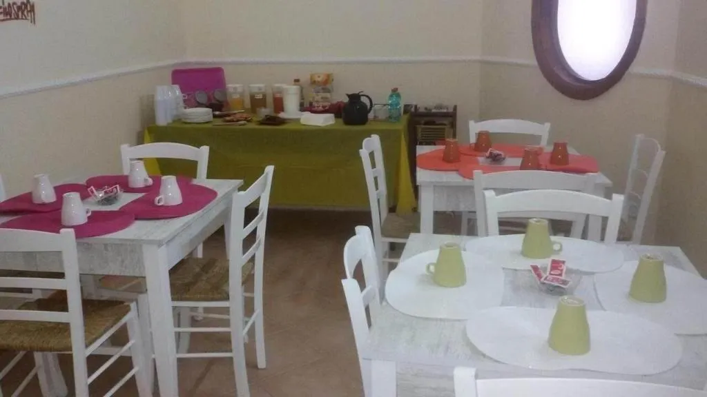 Restaurant, B&B La Torretta di Chiaia, Naples