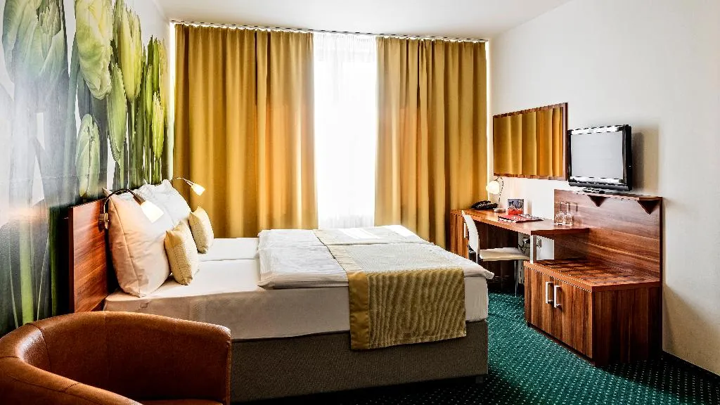 Double or Twin STANDARD Room, Vista Hotel, Prague
