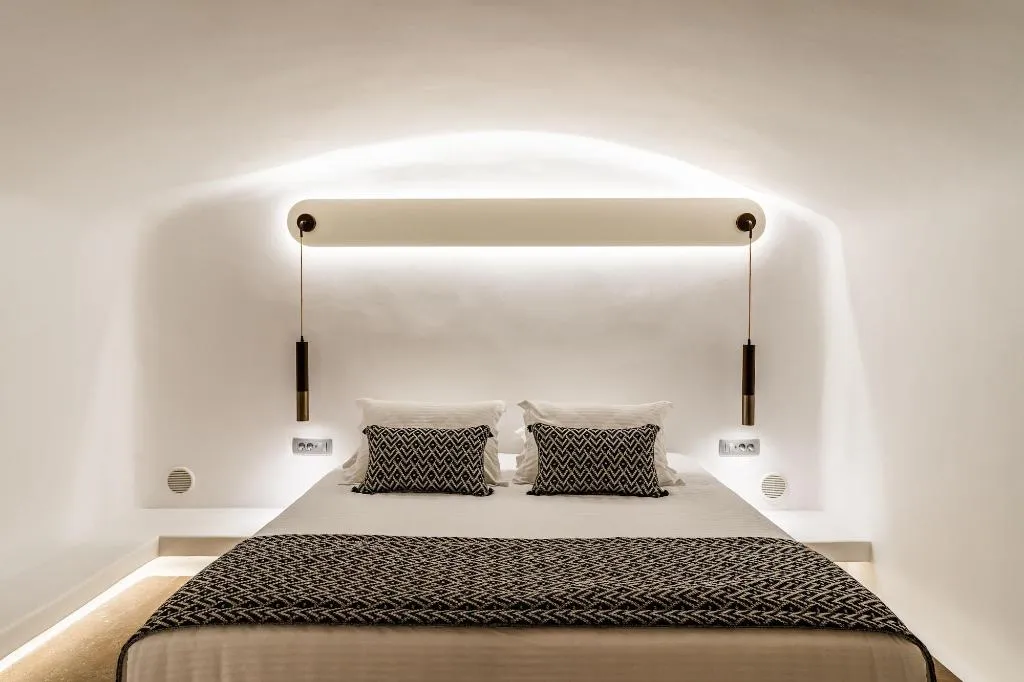 Room, Victoria Caves, Santorini