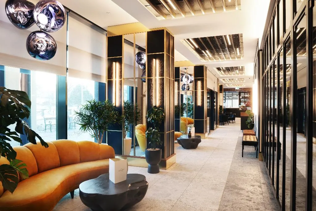 Lobby, TOP CityLine Hotel Reykjavik Saga, Reykjavik