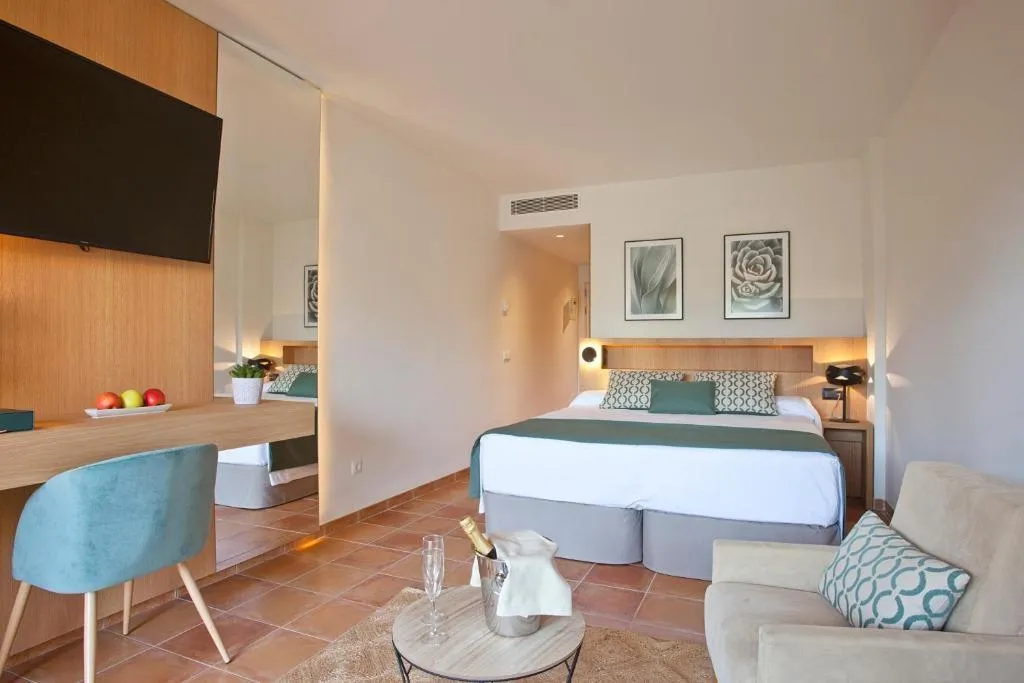 FAMILY ROOM STANDARD Room, Mon Port Hotel & SPA, Majorca