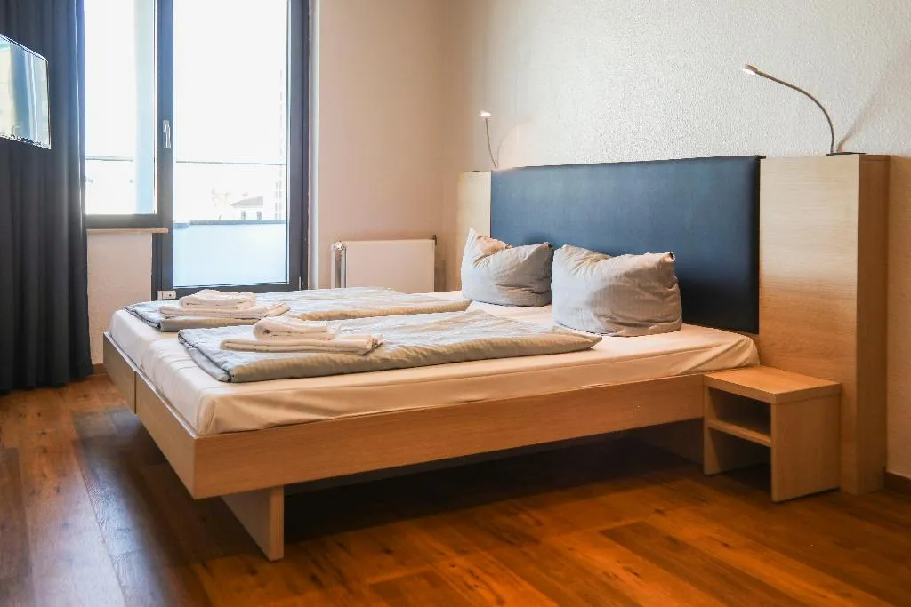 DOUBLE STANDARD Room, Acama Kreuzberg Hotel+Hostel, Berlin