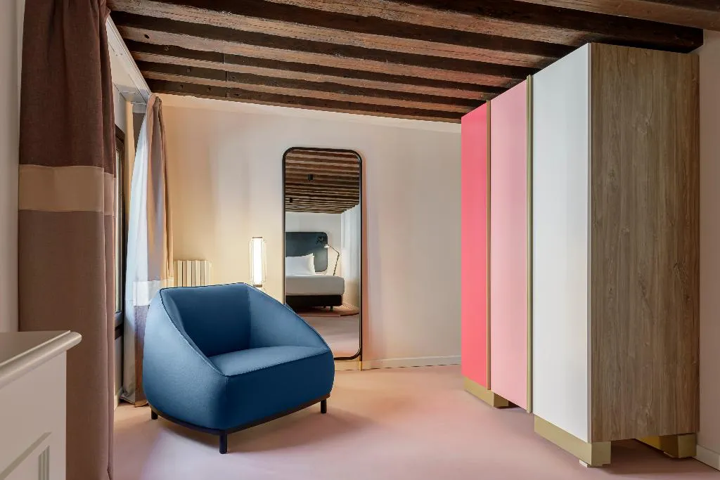 APARTMENT STANDARD Room, Palazzo Dei Fiori By Room Mate, Venice