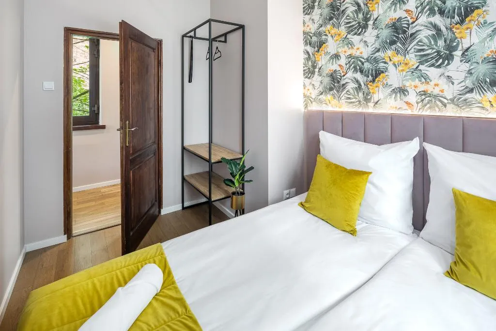 APARTMENT TWO BEDROOMS Room, Garden House Apartments, Krakow