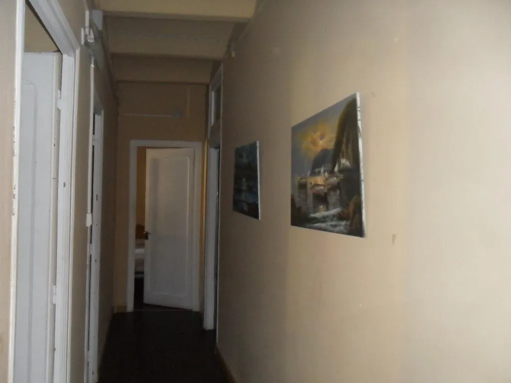 FAMILY ROOM CAPACITY 5 Room, Hostal Porta De Nuria, Barcelona