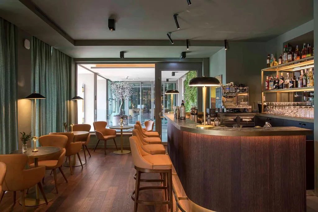 Bar, Columbus Urban Resort, Florence