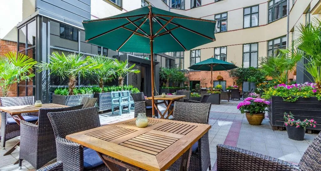 Terrace, Best Western Plus Hotel Hebron, Copenhagen