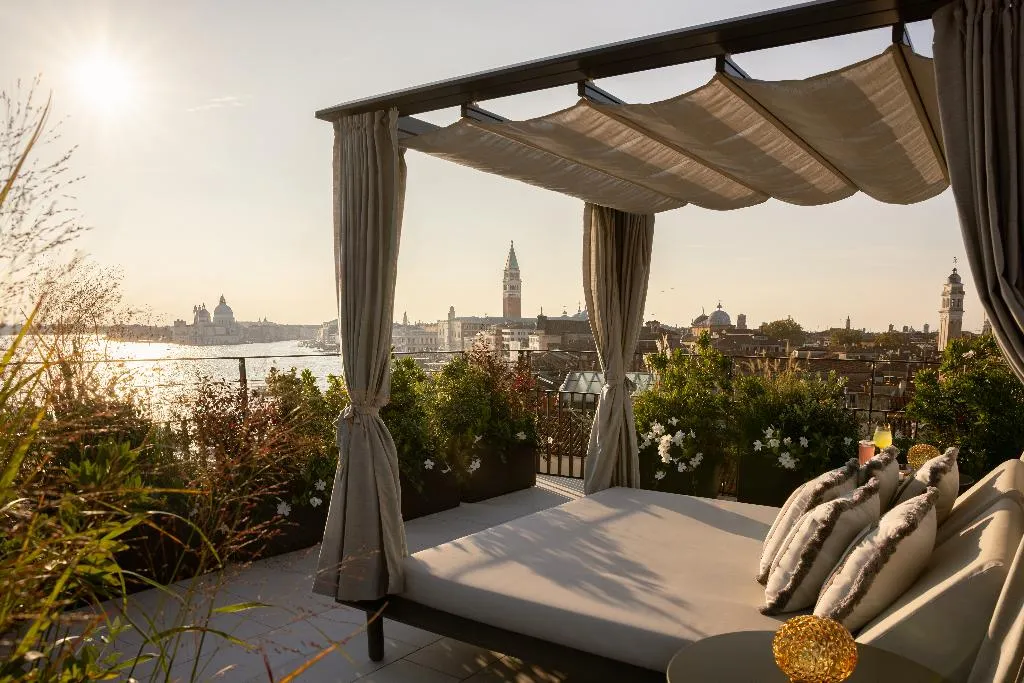 SUITE Presidential Room, Hotel Gabrielli Venezia - Starhotels Collezione, Venice