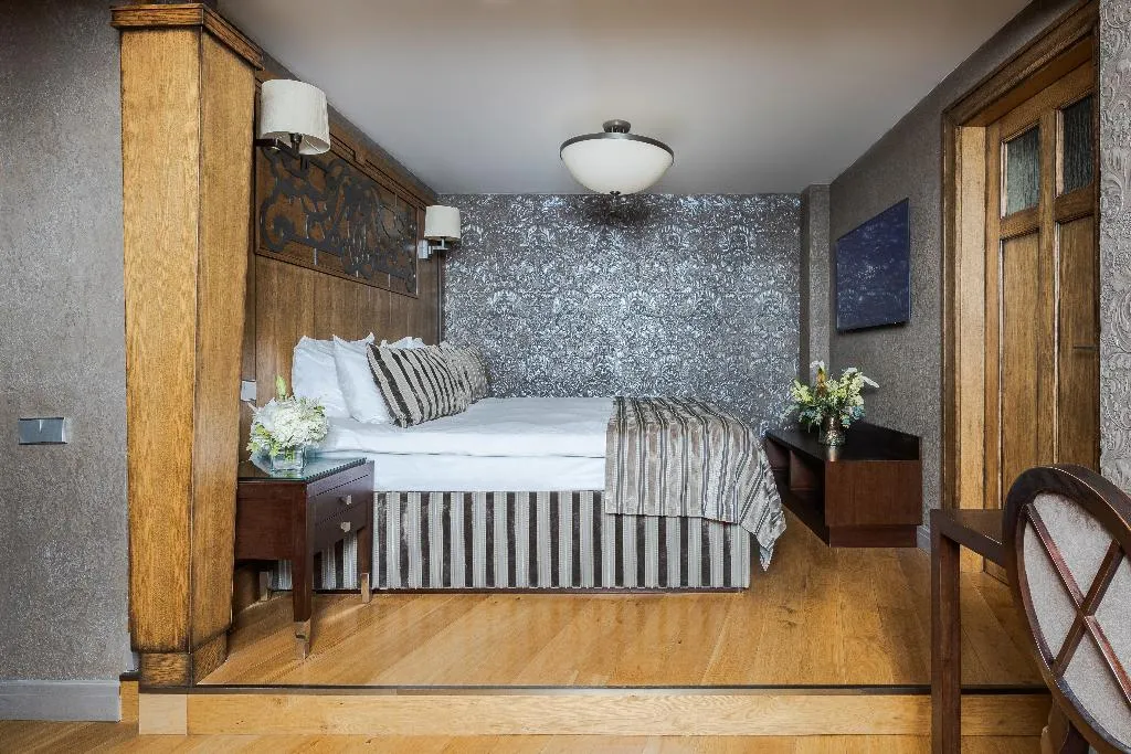 SUITE STANDARD Room, Eurostars Metropole Riga, Riga